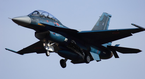 �����R��˾F-16 C/D����A(ch��)���ձ�F-2��(zh��n)�C(j��)