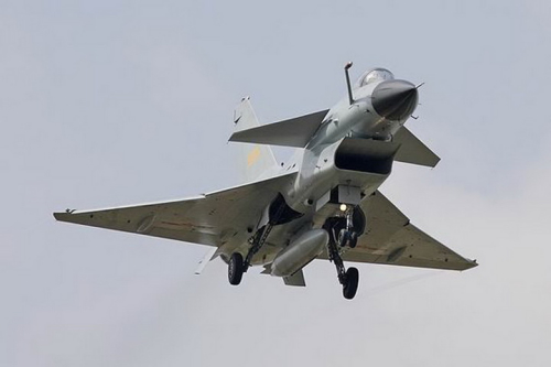 �Y�ψD����10�𶷙C