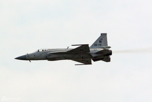 �Y�ψD���n����C