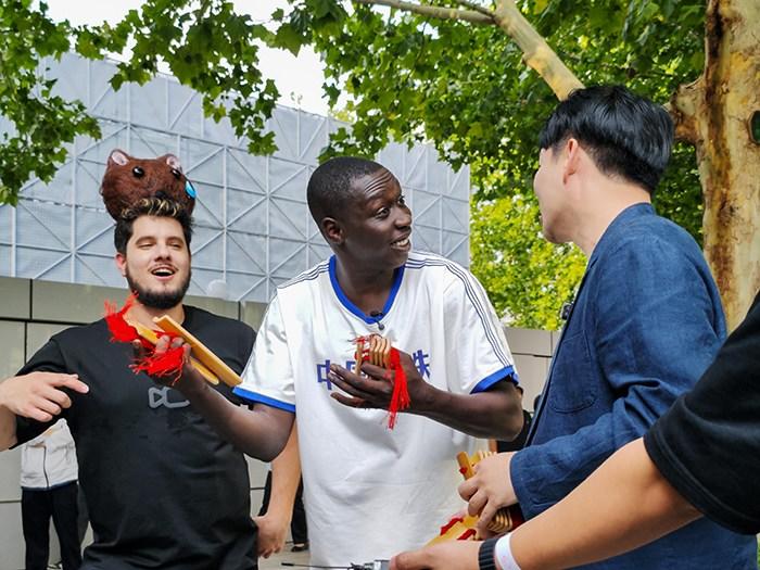 網(wǎng)紅“無語哥”開啟天津文化之旅