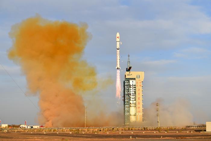 中國成功發射試驗三十一號衛星