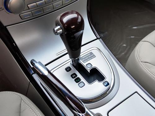 ���и��ľ�����5��5�����е���܇���]