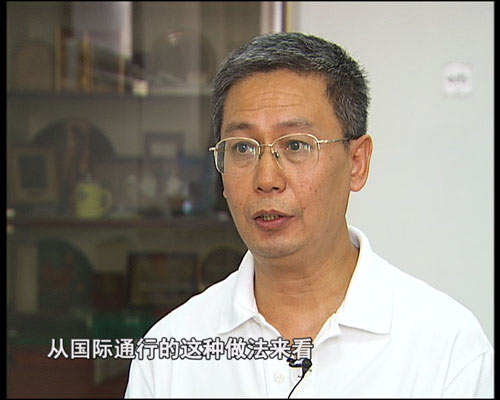 �D4������������W���������x�ڿ϶�ͨ�^ُ�I�W�^����У�ĺ����Ե�ͬ�r����������Ŭ�����ƽ����YԴ��ƽ�����r��