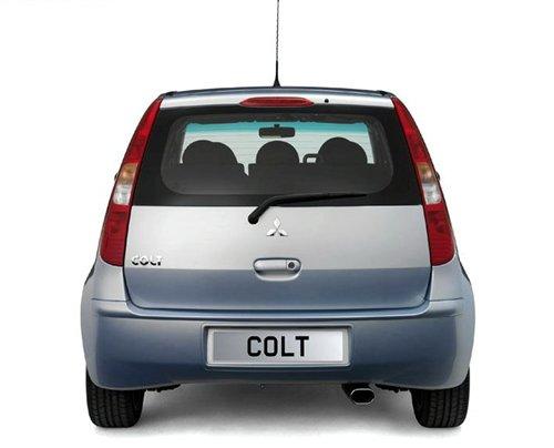 SUV+С��܇ ����δ��2�����A��܇ǰհ ��܇֮��