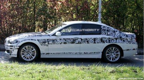 明年3月發(fā)布 新一代寶馬5系諜照曝光 汽車之家 明年3月發(fā)布 新一代寶馬5系諜照曝光 汽車之家