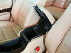 �ڰ˴����w 