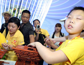 äͯ�W(xu��)У��С������־Ը�ߵ���������[�����@��ͨ�^�Լ����|�X�� �X�H����������ʢ�r��