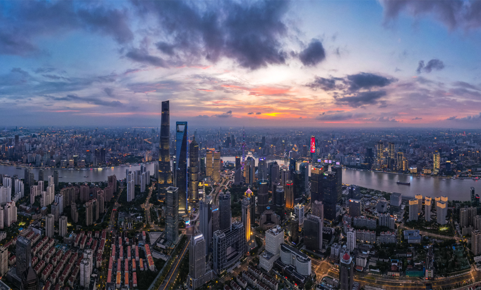 中國發(fā)展新藍圖，為何空前強調(diào)高質(zhì)量發(fā)展？