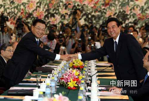 ���f���L������c�����������L��������Մ